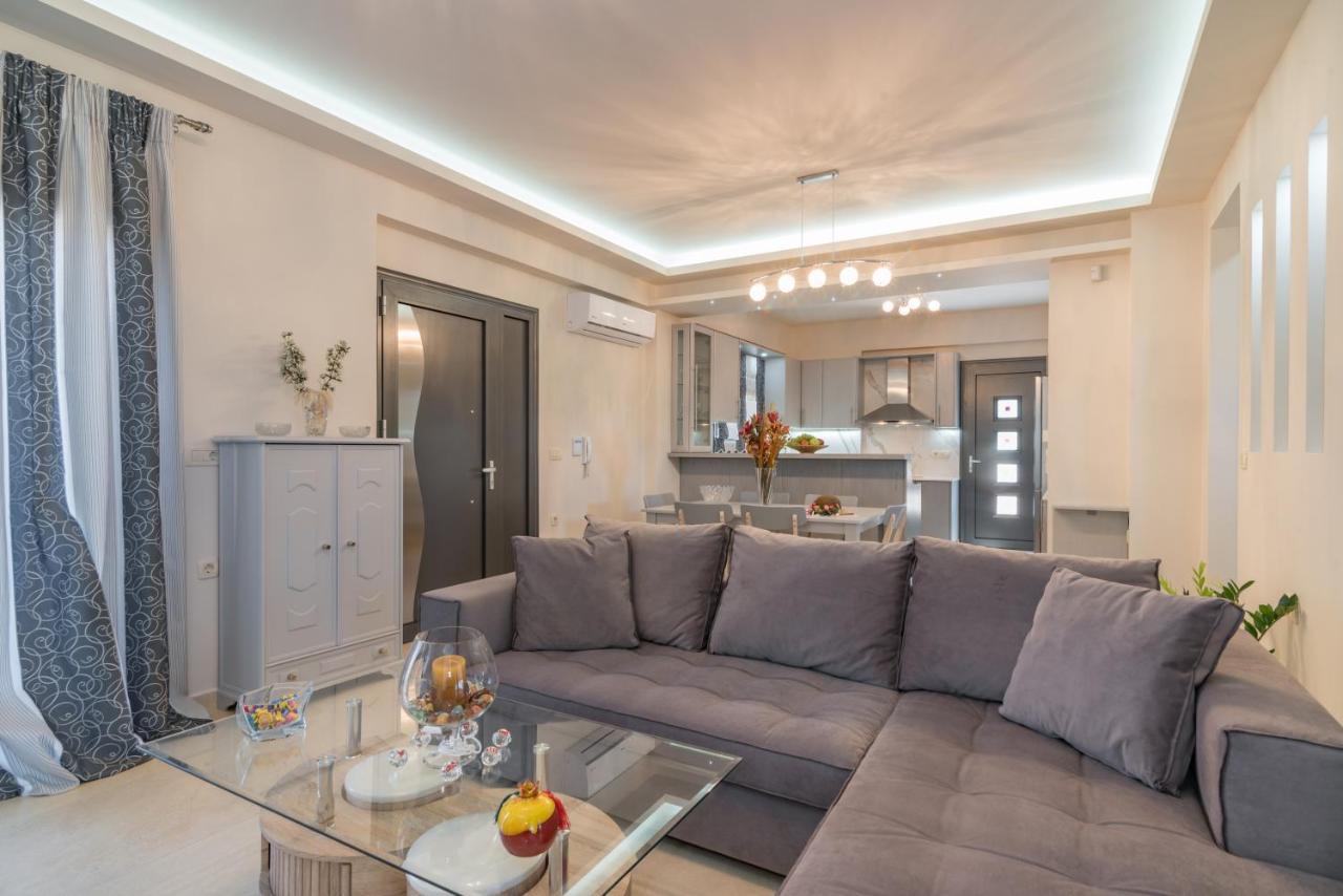 Romanza Luxury Villa Kalamákion Exteriör bild