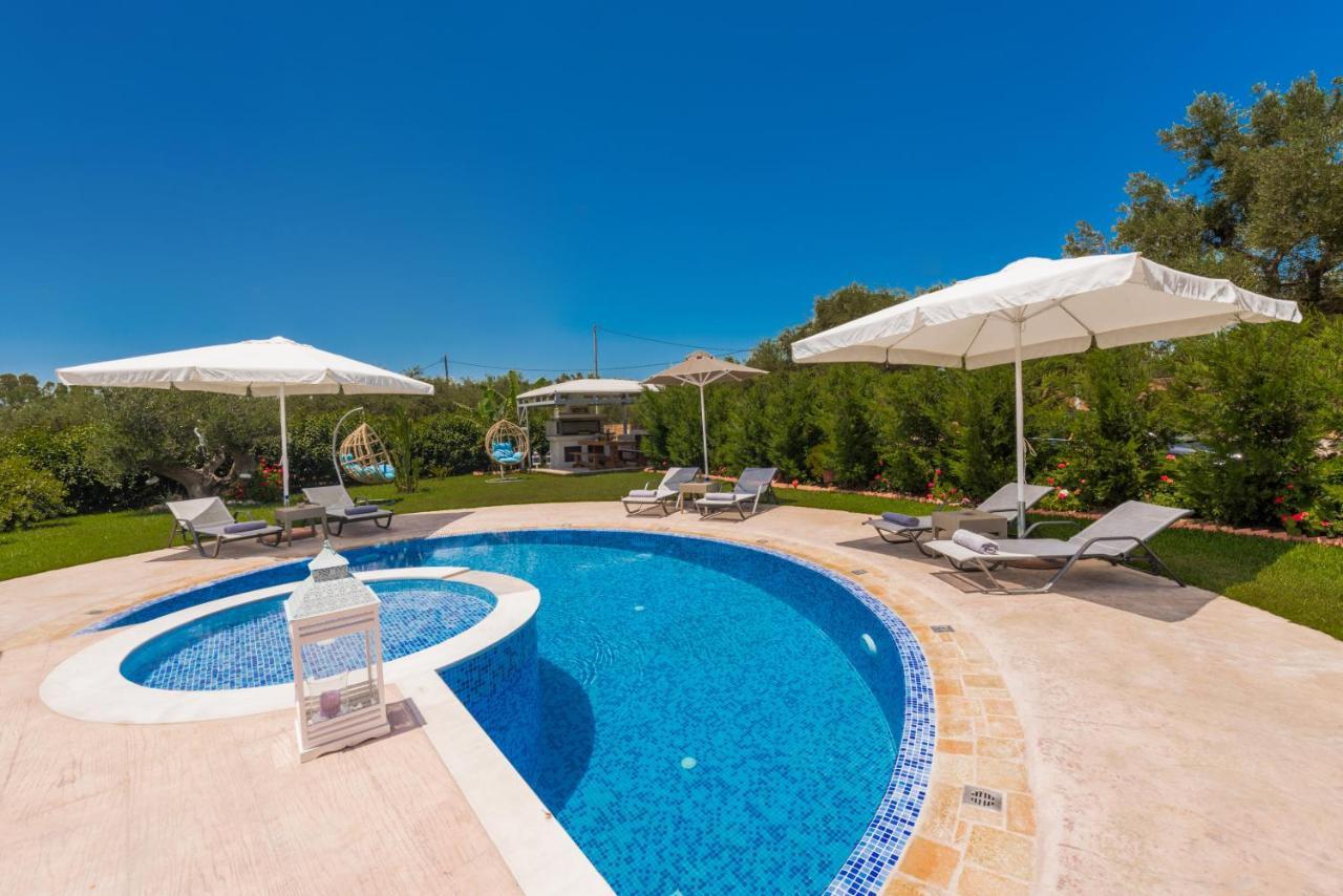 Romanza Luxury Villa Kalamákion Exteriör bild
